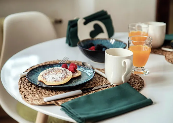 Dinghy - By Myhomeincomo شقة كومو